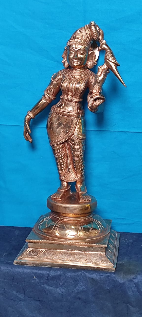 Srinivasar with Thayars