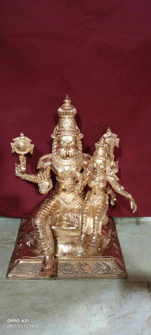 Srinivasar with Thayars